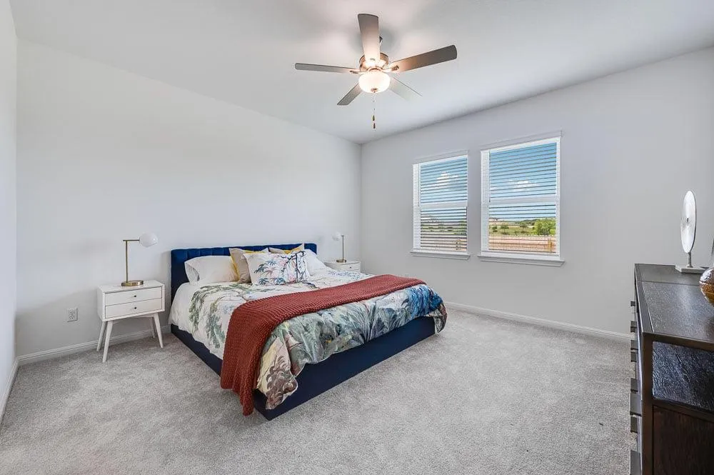 Photo 4 of 207 CRUMPTON WAY