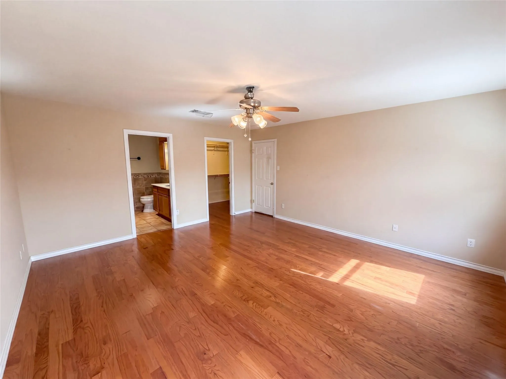 Photo 4 of 507 DECKER DR