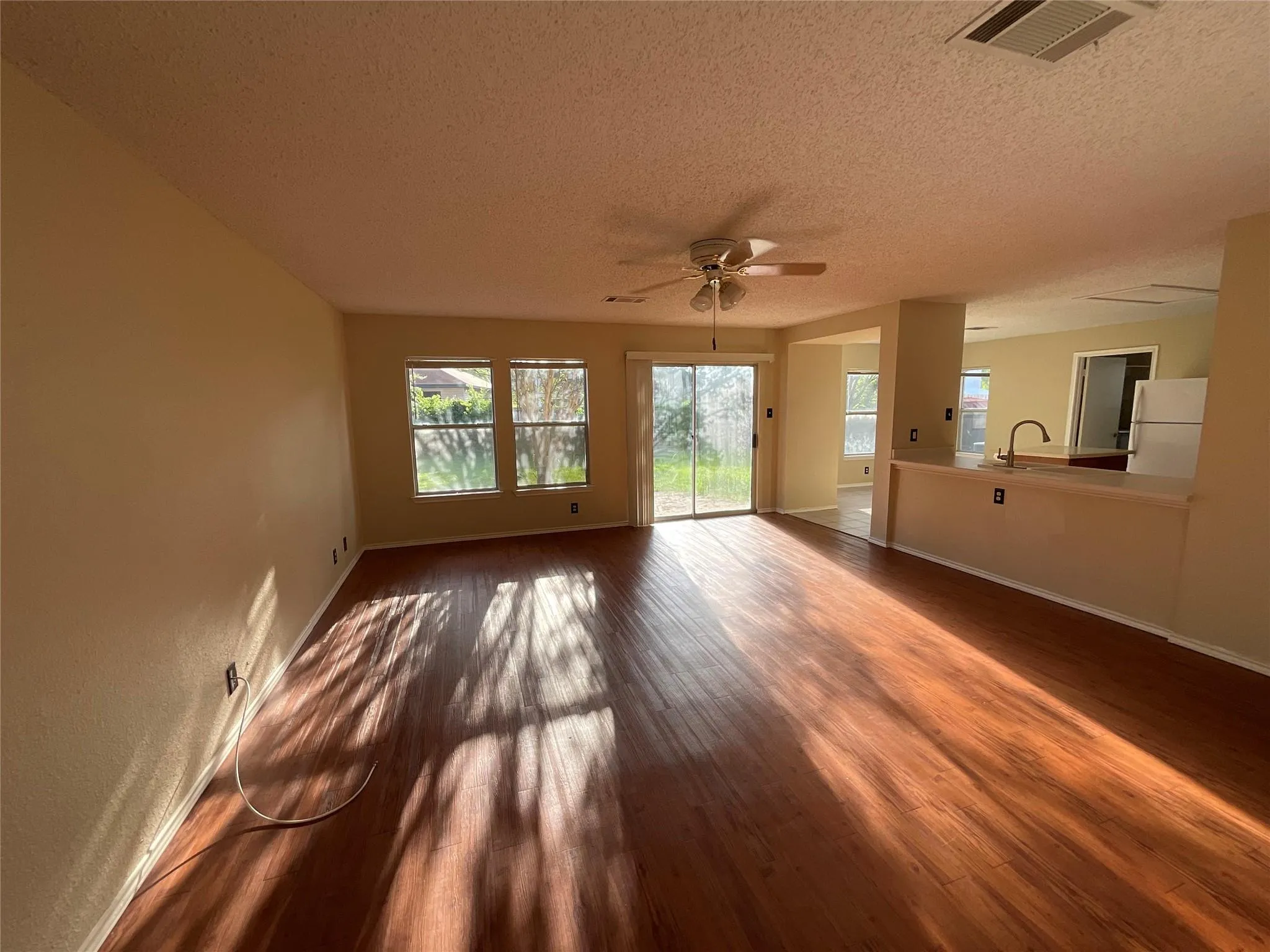 Photo 5 of 1172 SOUTHERN PL