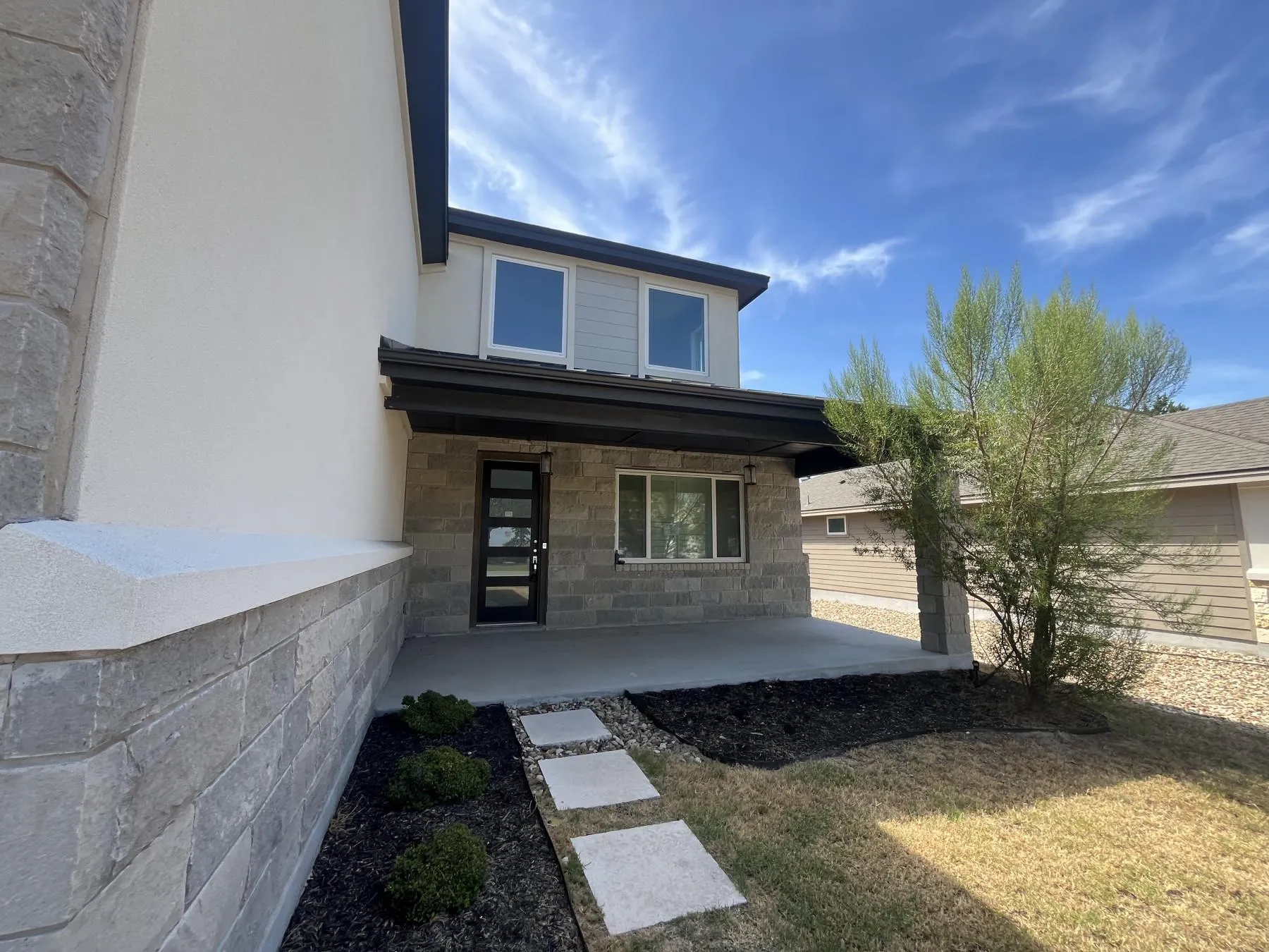 Photo 2 of 403 SUMMIT RIDGE DR N