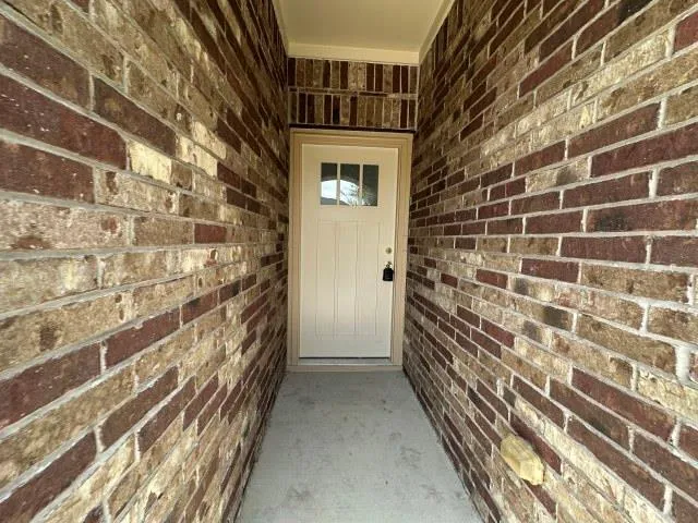 Photo 4 of 15108 BULLBRIER RD