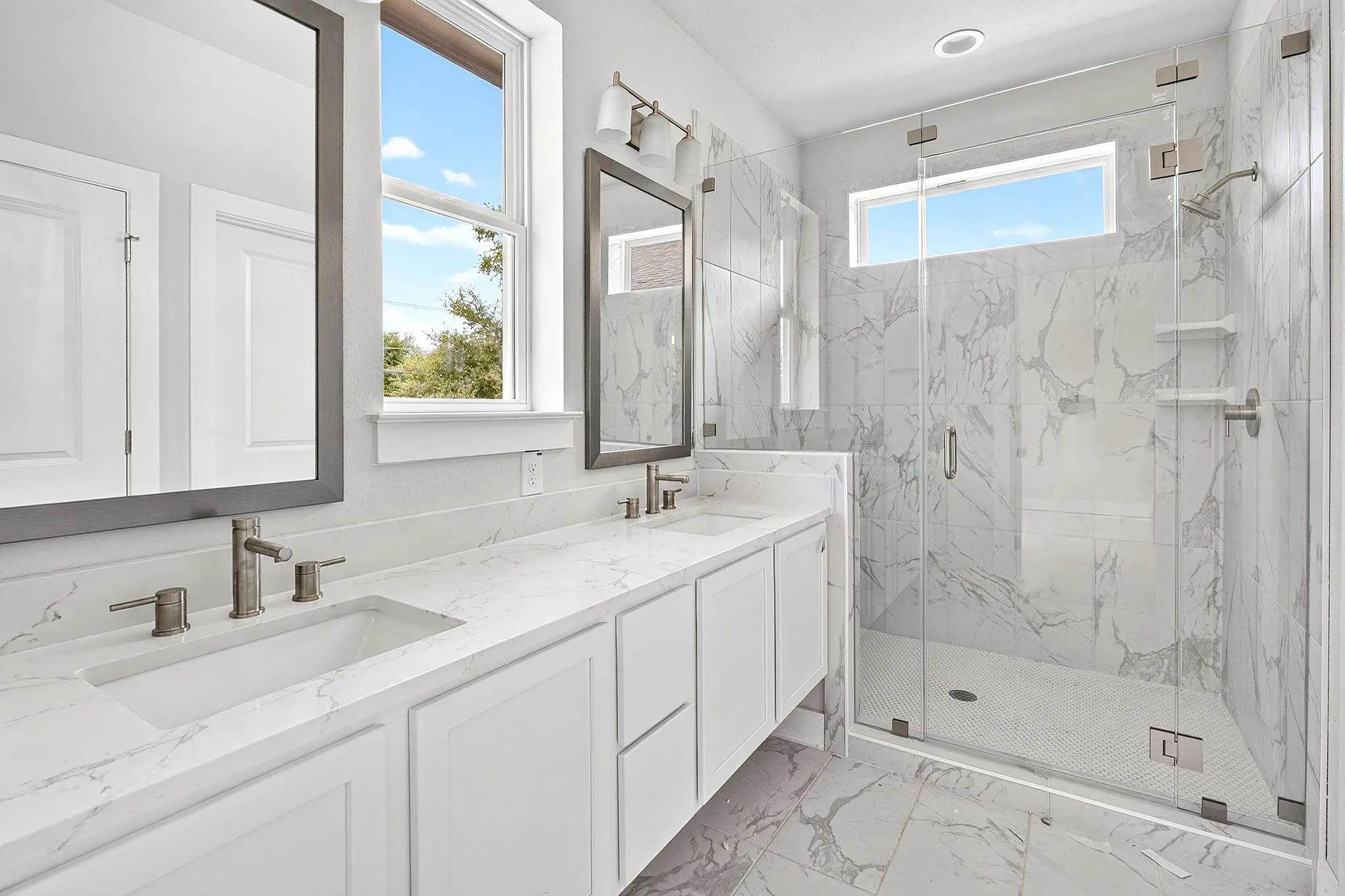 Photo 4 of 5001 PECAN SPRINGS RD #31