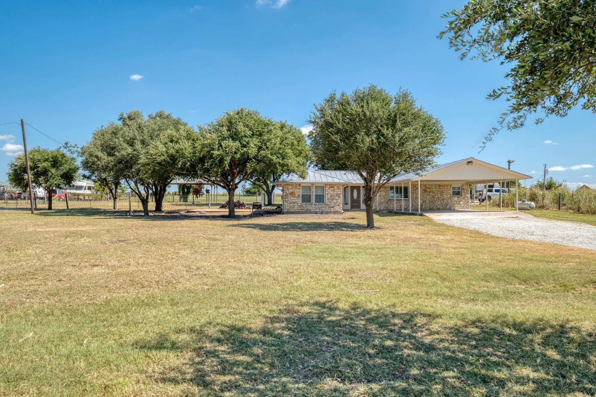 Photo of 20960 CAMERON RD, Coupland, TX, 78615