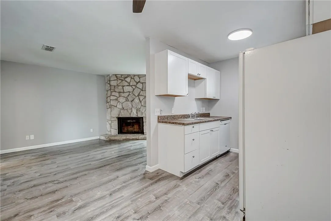 Photo 3 of 4307 S 1ST ST #108