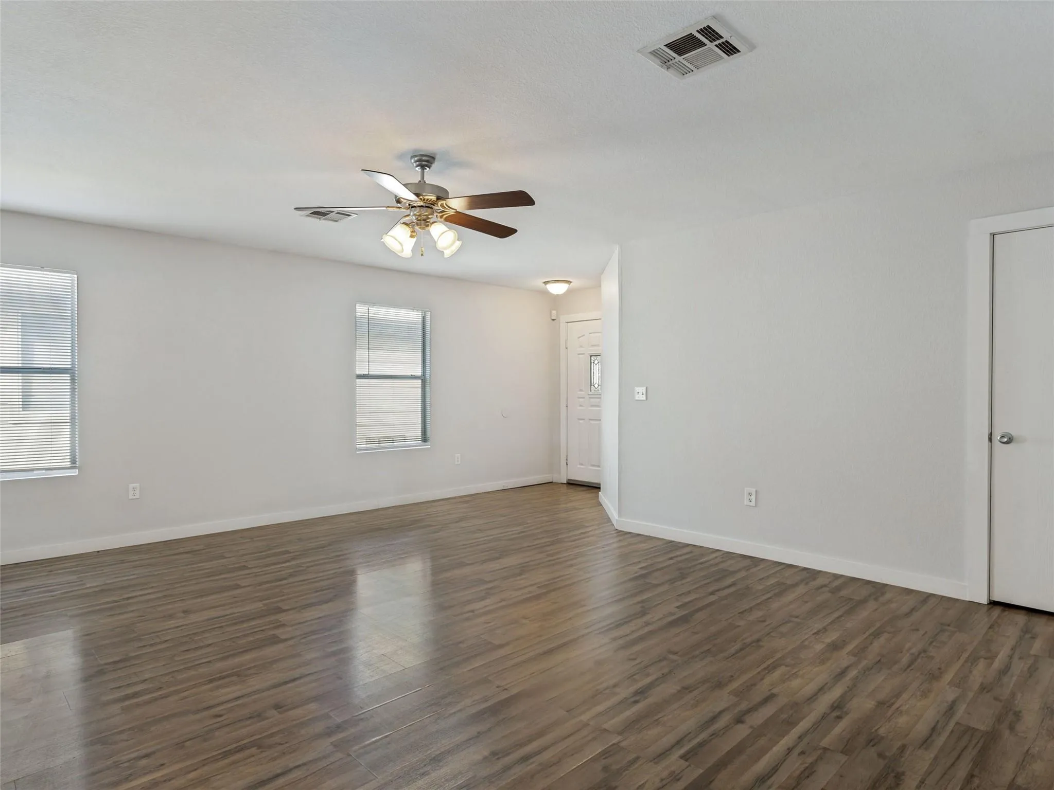 Photo 4 of 1429 POPPY SEED LN