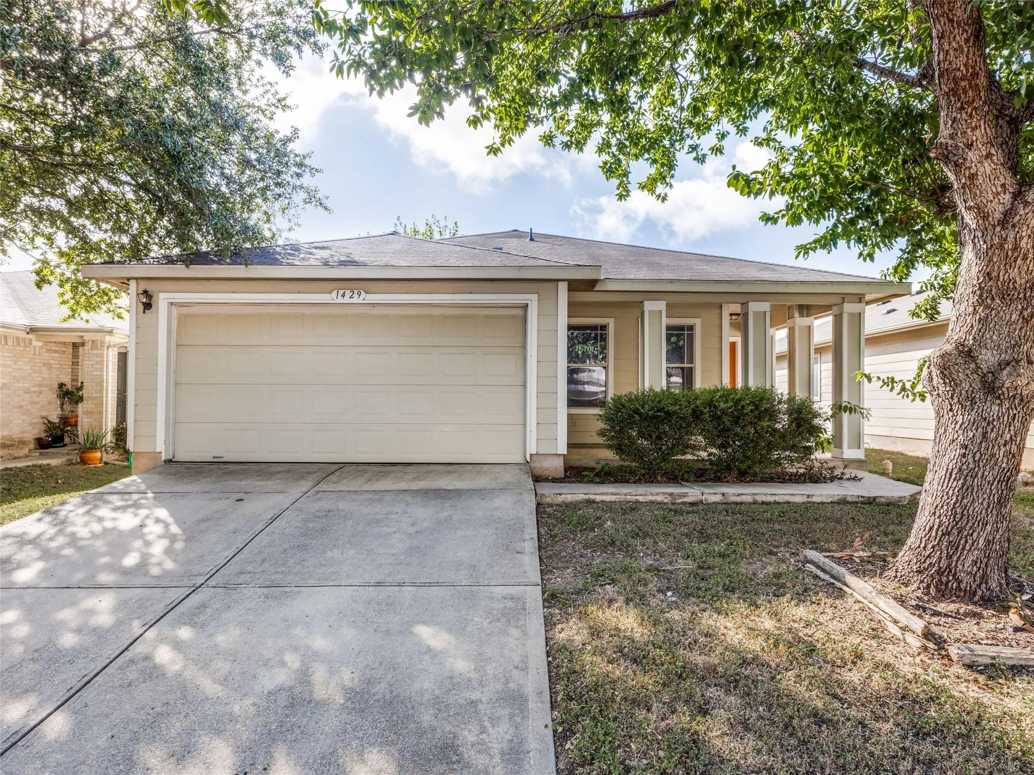 Photo of 1429 POPPY SEED LN, Austin, TX, 78741