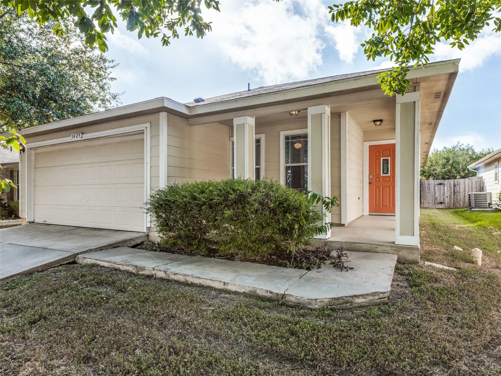 Photo 2 of 1429 POPPY SEED LN