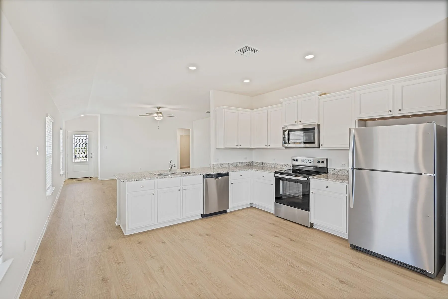 Photo 4 of 14505 WAHLBERGS WAY