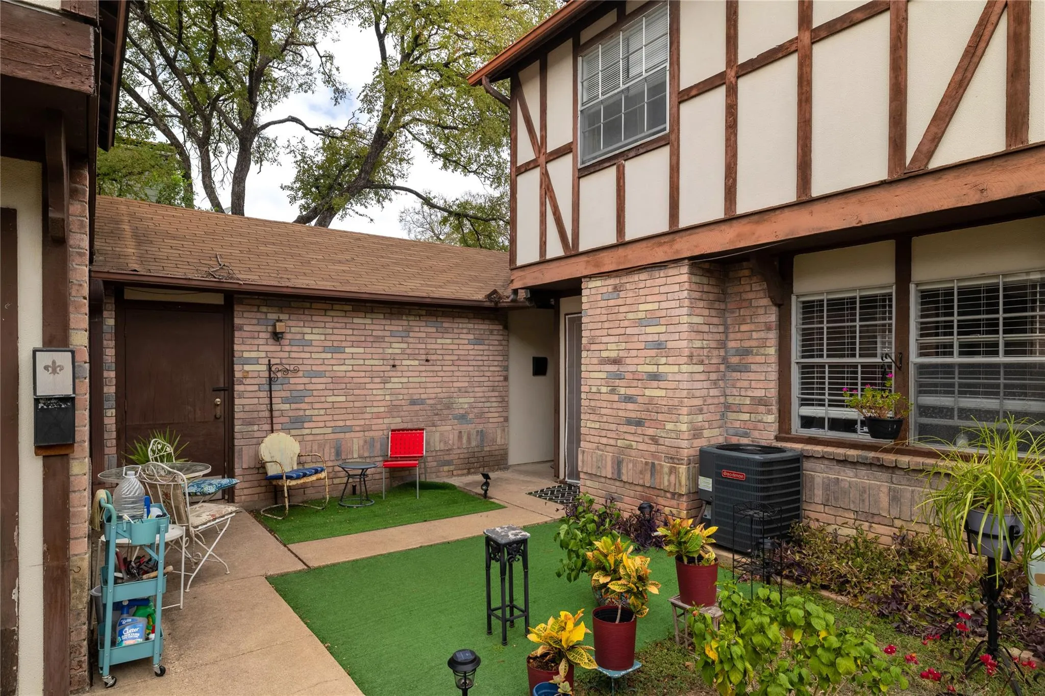 Photo 2 of 7406 SHADOW HILL DR #108