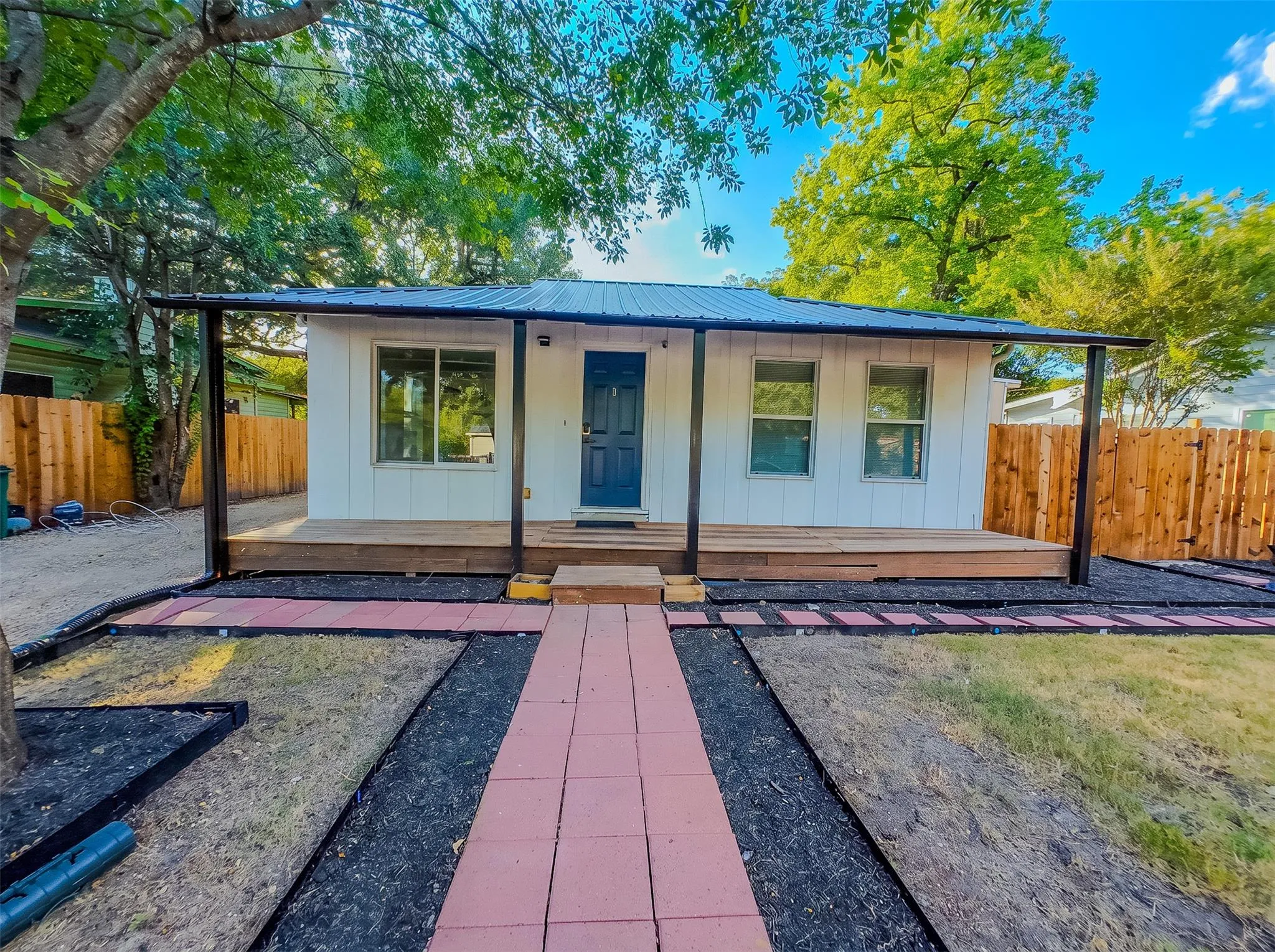 Photo of 1120 MARK ST, Austin, 78721