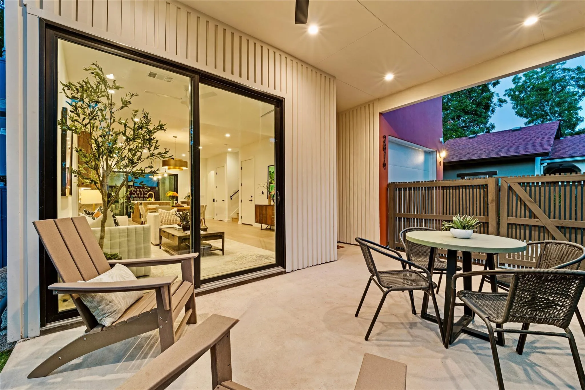 Photo 2 of 2816 GARWOOD ST #1