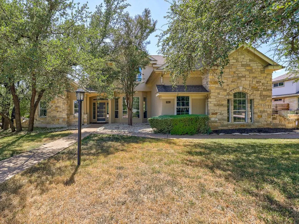 Photo of 801 ELECTRA, Lakeway, TX, 78734