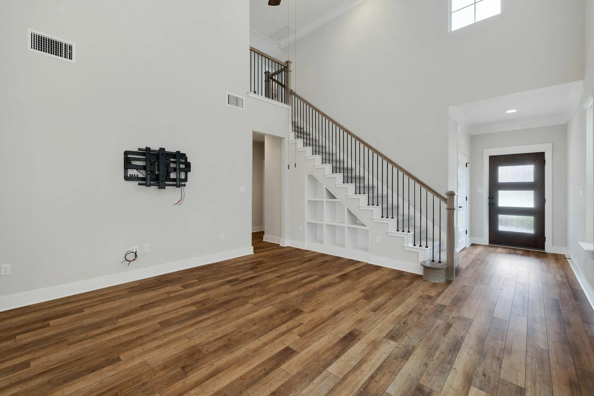 Photo 5 of 16117 NIGHTSHADE ST