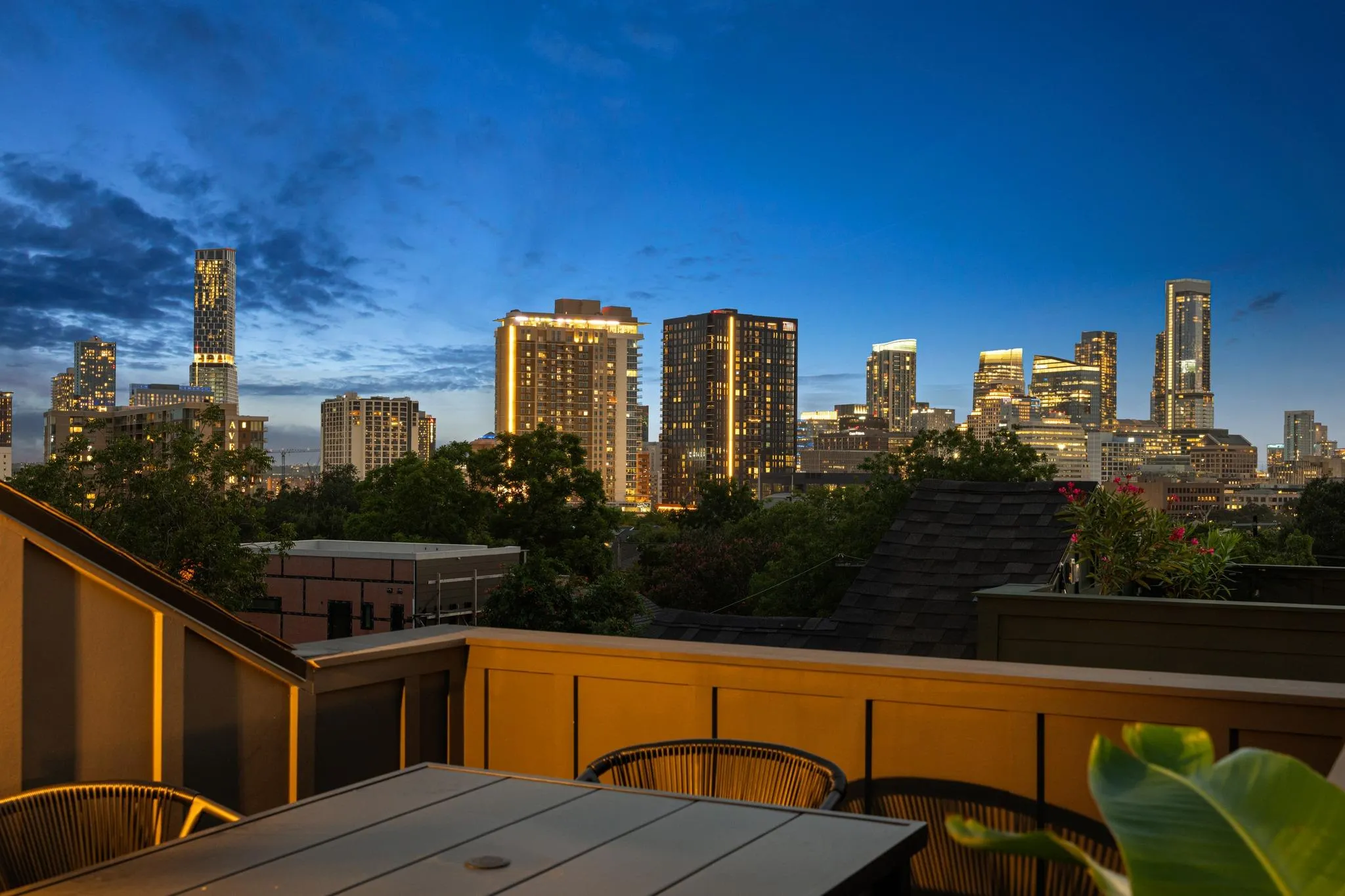 Photo of 1007 E 15TH ST #3