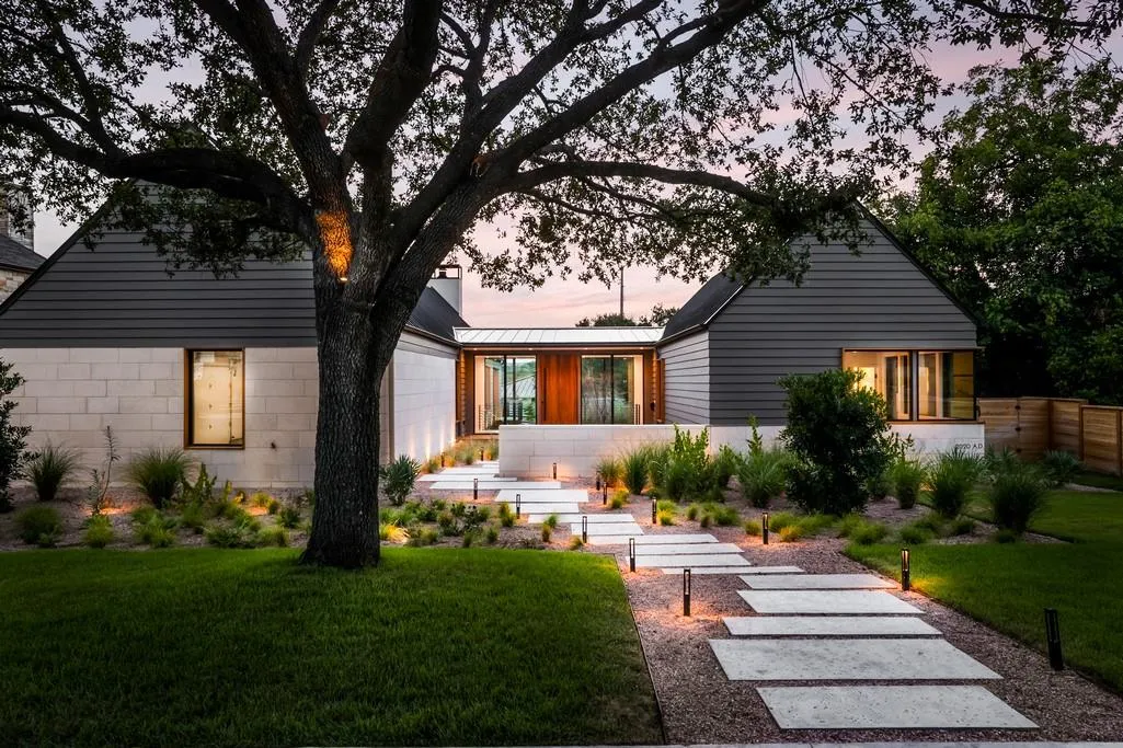 Photo of 2308 HARTFORD RD, Austin, TX, 78703