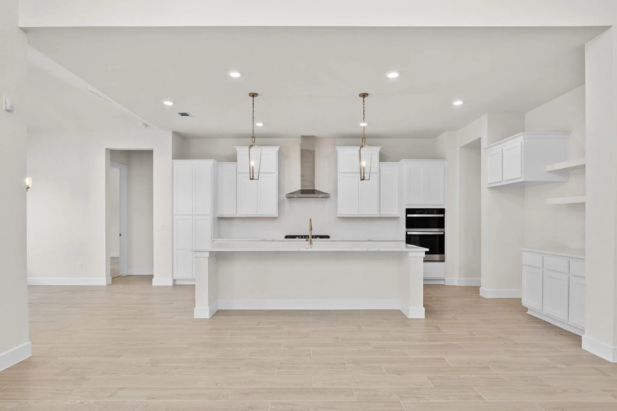 Photo 5 of 509 LIGHTSTONE DR