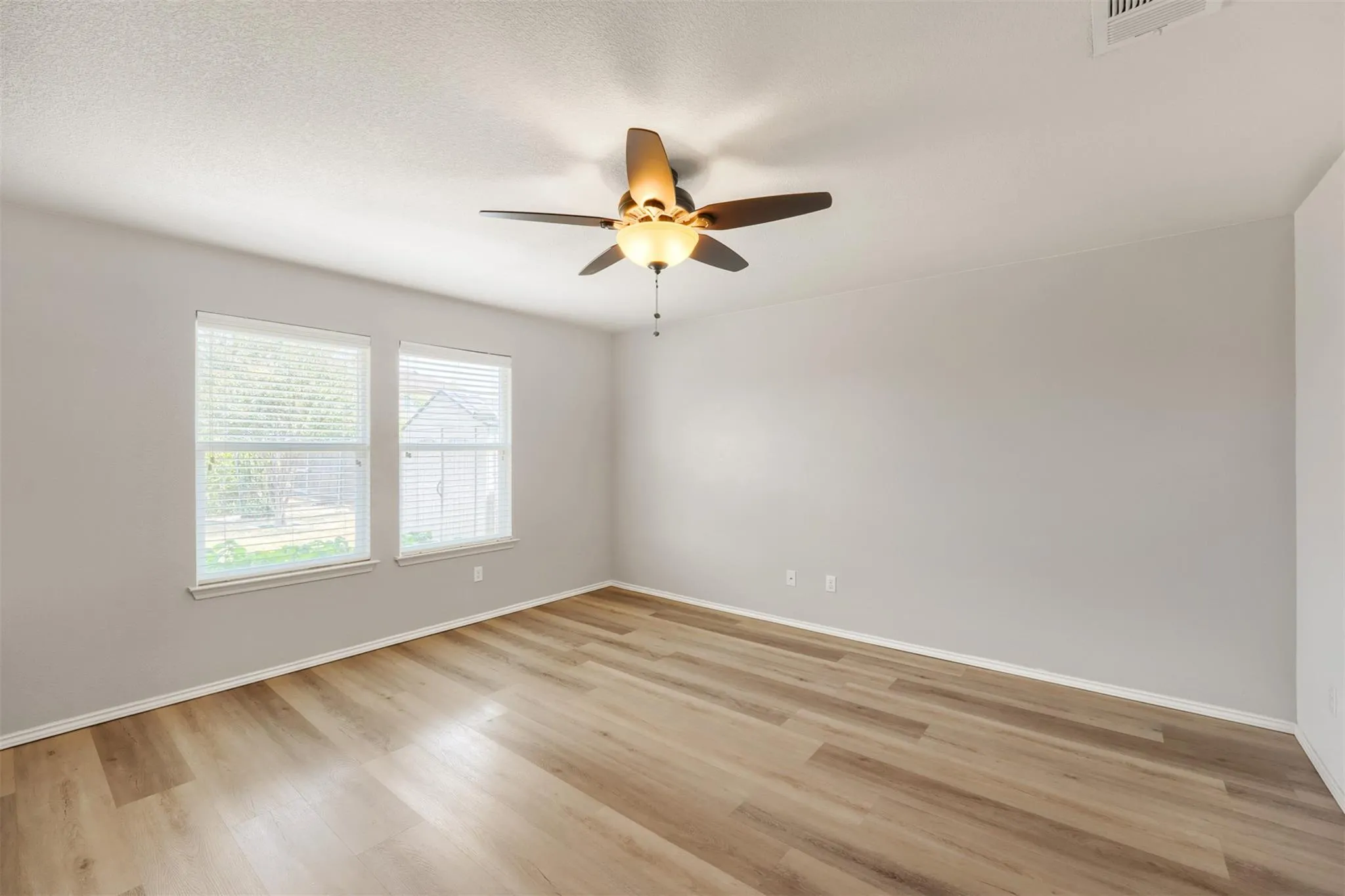 Photo 5 of 13200 RING DR