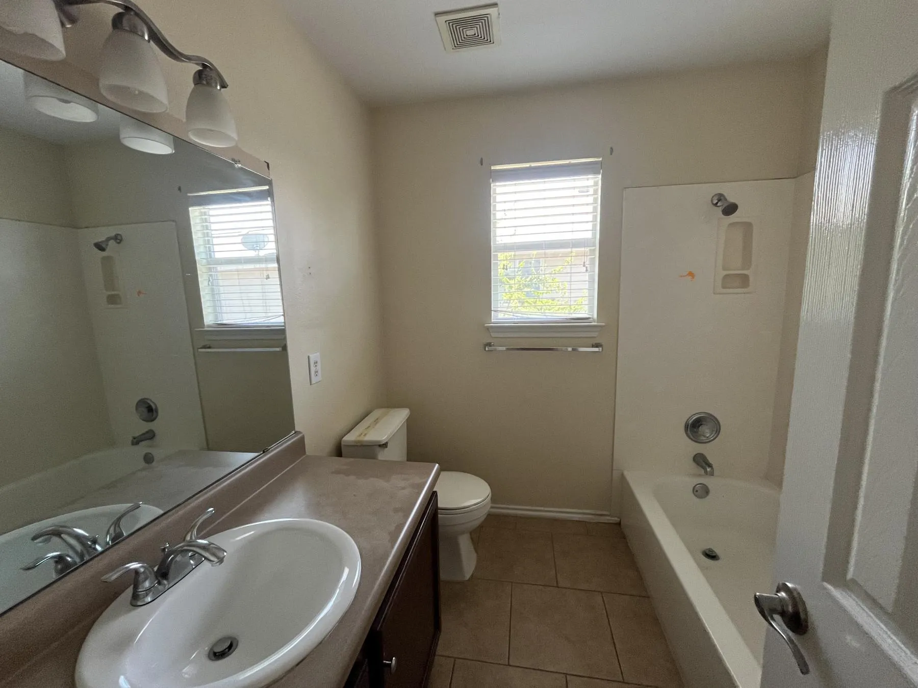 Photo 3 of 12708 LA PAZ LN