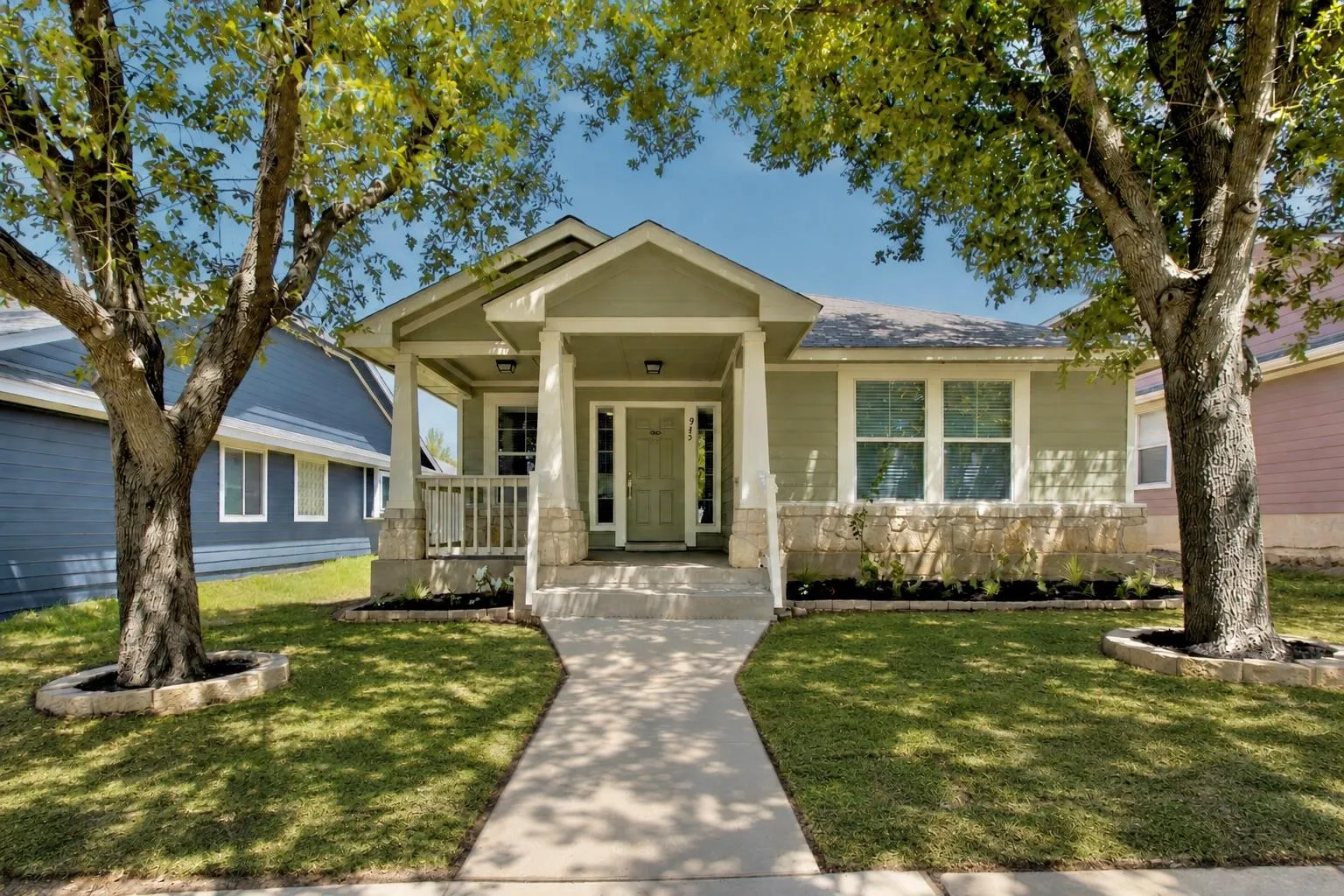 Photo of 945 KING COTTON LN, Round Rock, TX, 78664