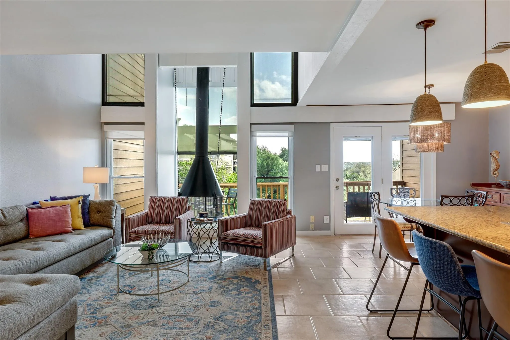 Photo of 205 VENTURE BLVD S, Point Venture, TX, 78645