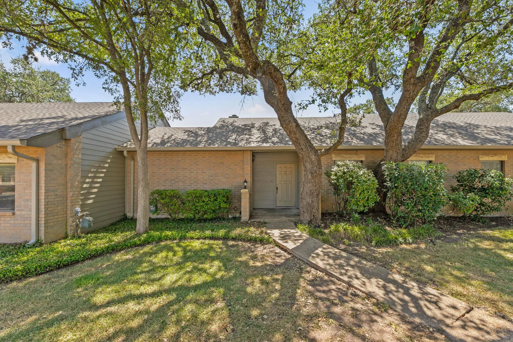 Photo of 5737 N SCOUT ISLAND CIR, Austin, TX, 78731