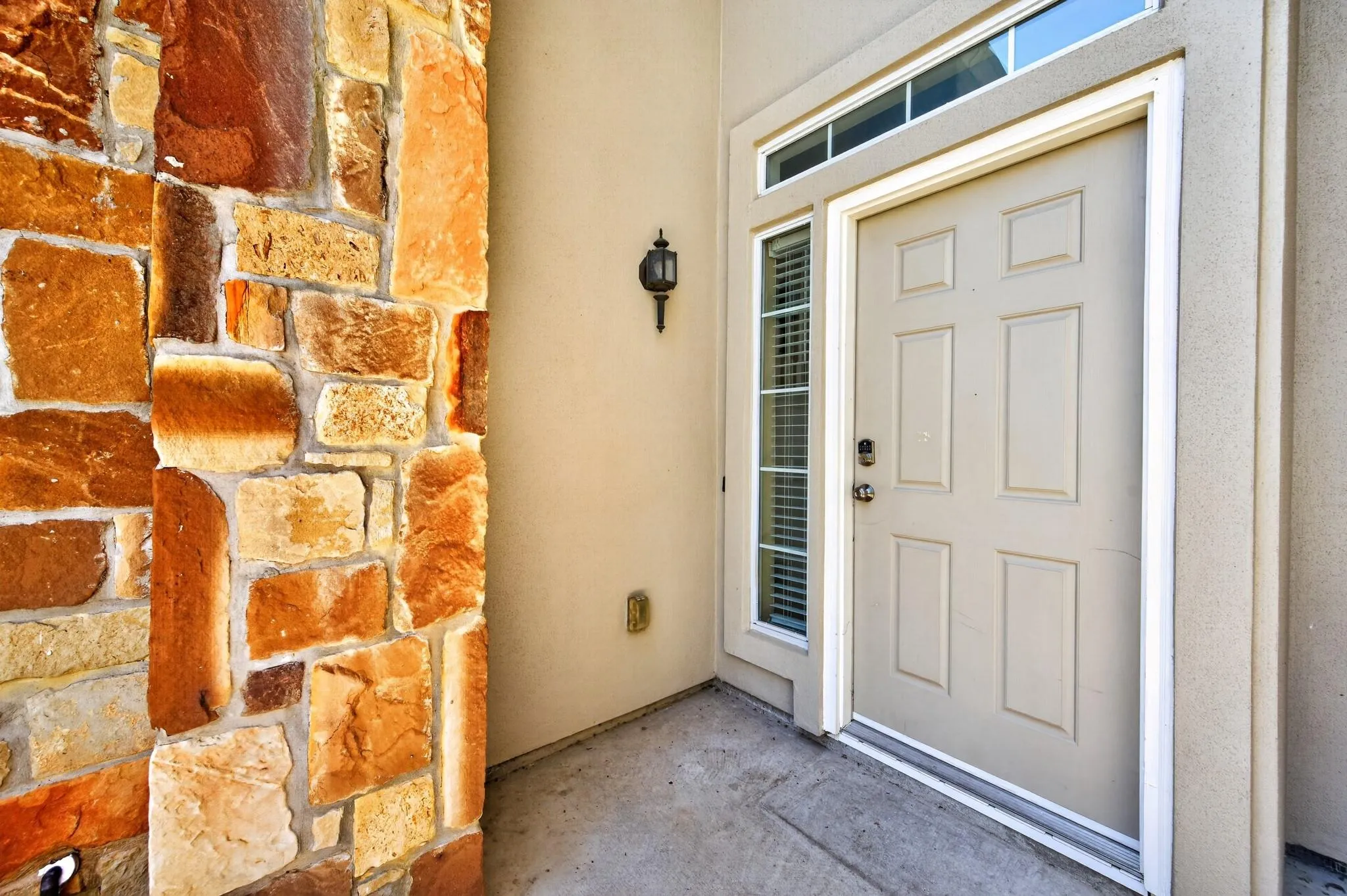 Photo 3 of 1101 E PARMER LN #217