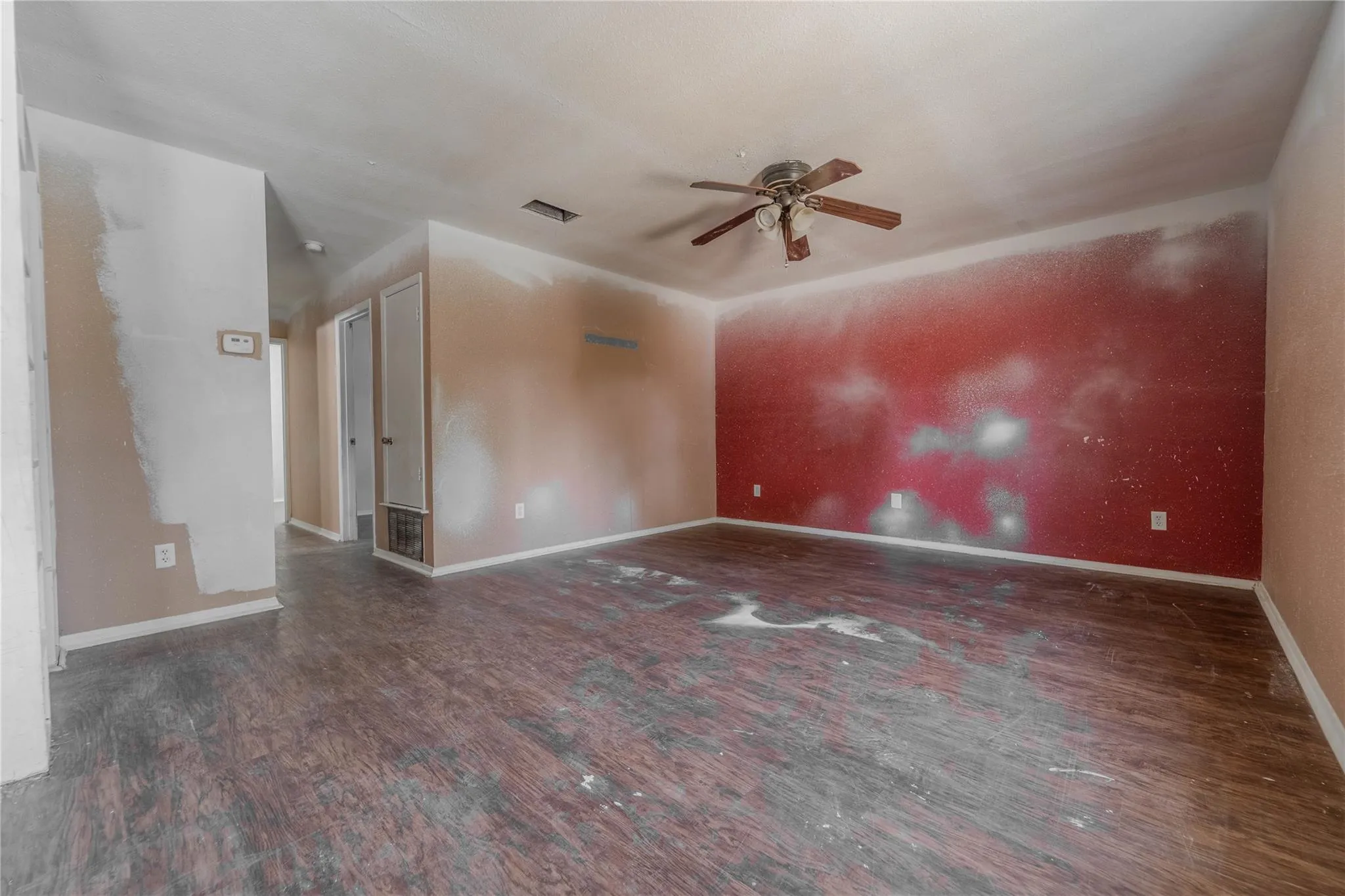 Photo 2 of 1803 ABERDEEN DR