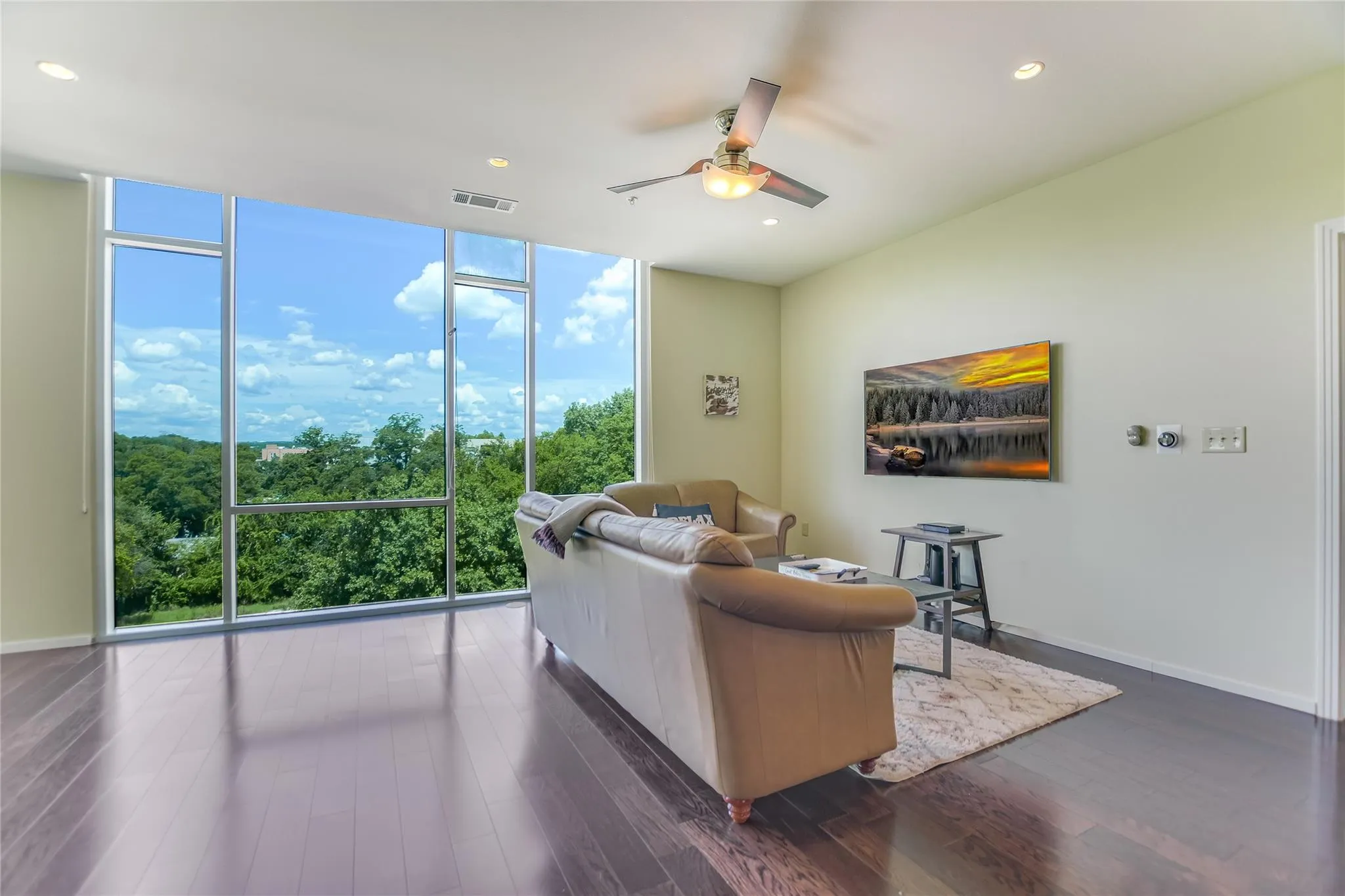 Photo 4 of 1600 BARTON SPRINGS RD #3504