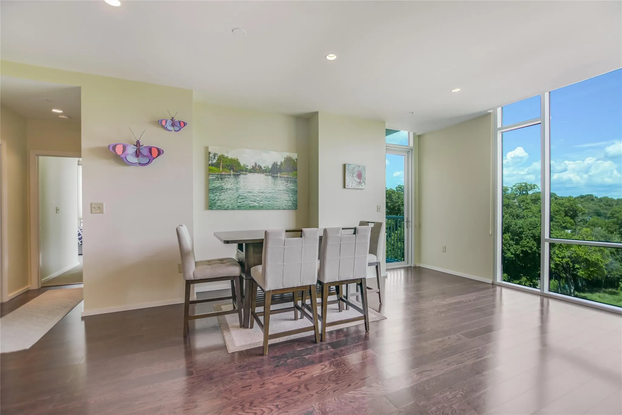Photo 3 of 1600 BARTON SPRINGS RD #3504