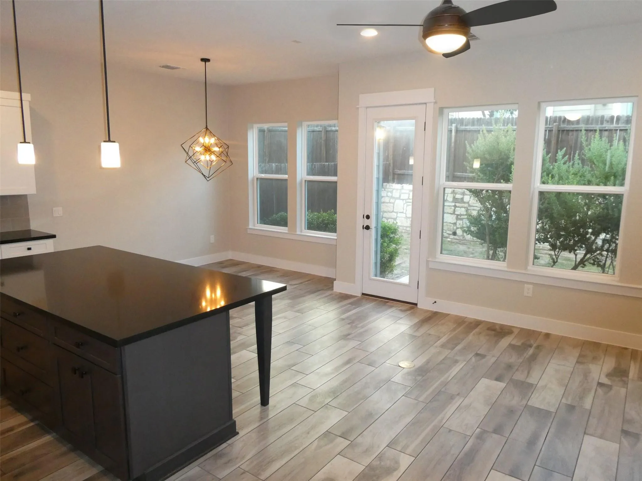 Photo 4 of 13501 CIBOLO TRCE #180