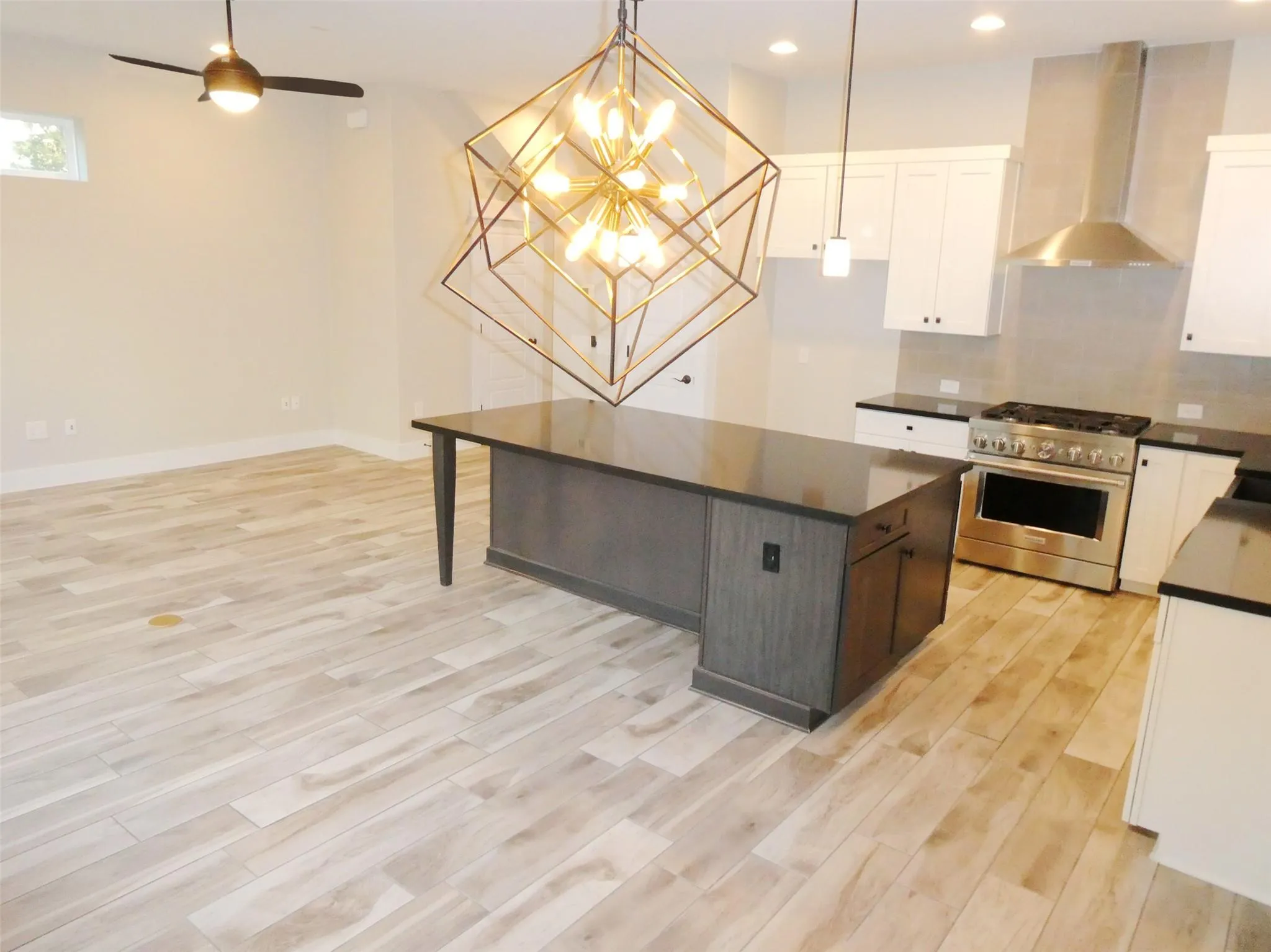 Photo 2 of 13501 CIBOLO TRCE #180