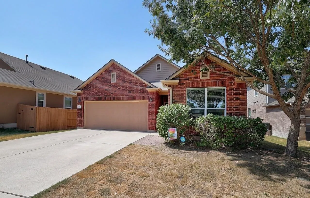 Photo 2 of 217 SHEEPSHANK DR