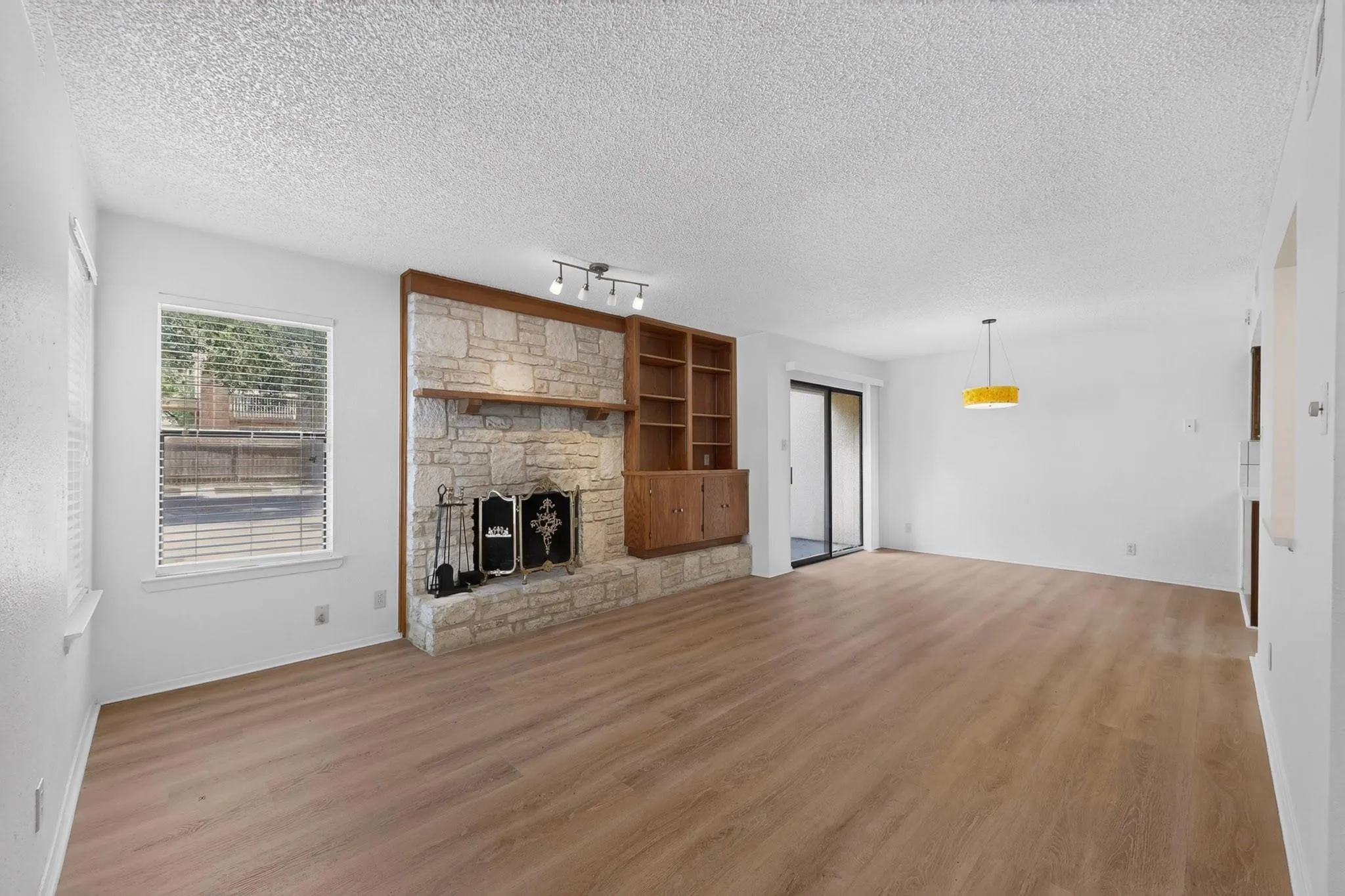 Photo 5 of 8418 FATHOM CIR #D401