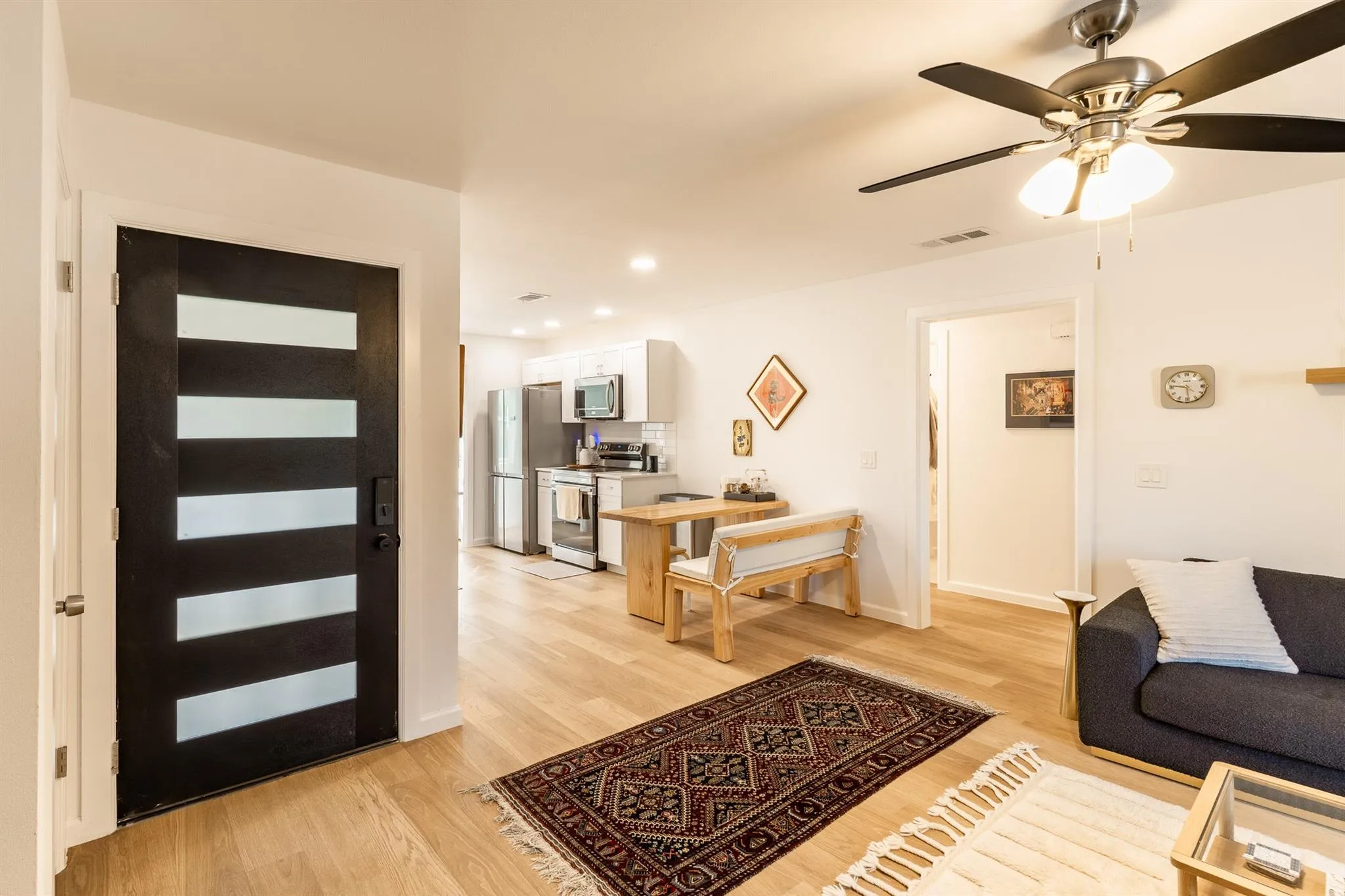 Photo 3 of 903 ROMERIA DR #203