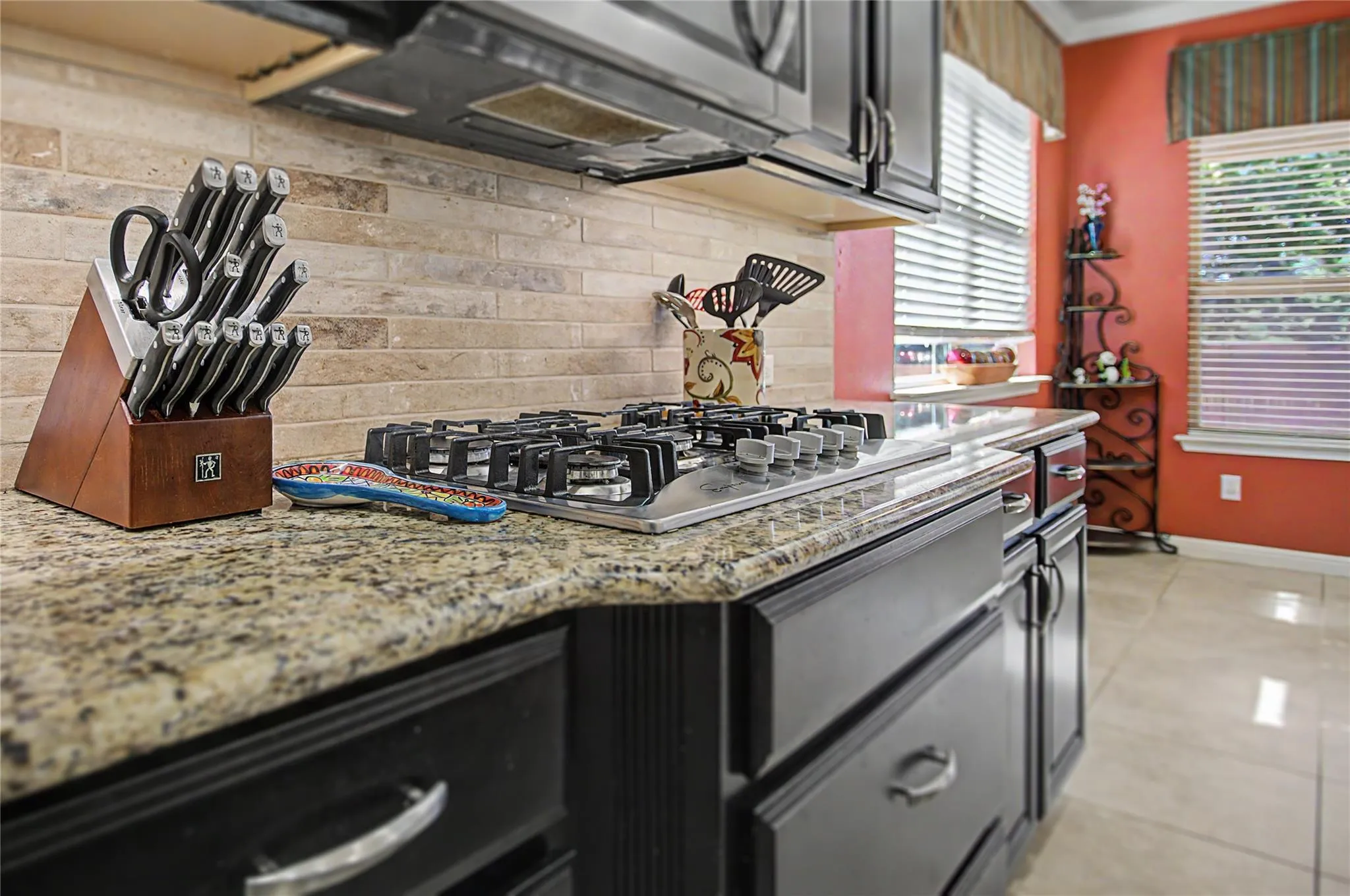 Photo 2 of 2749 SANTA ANA LN
