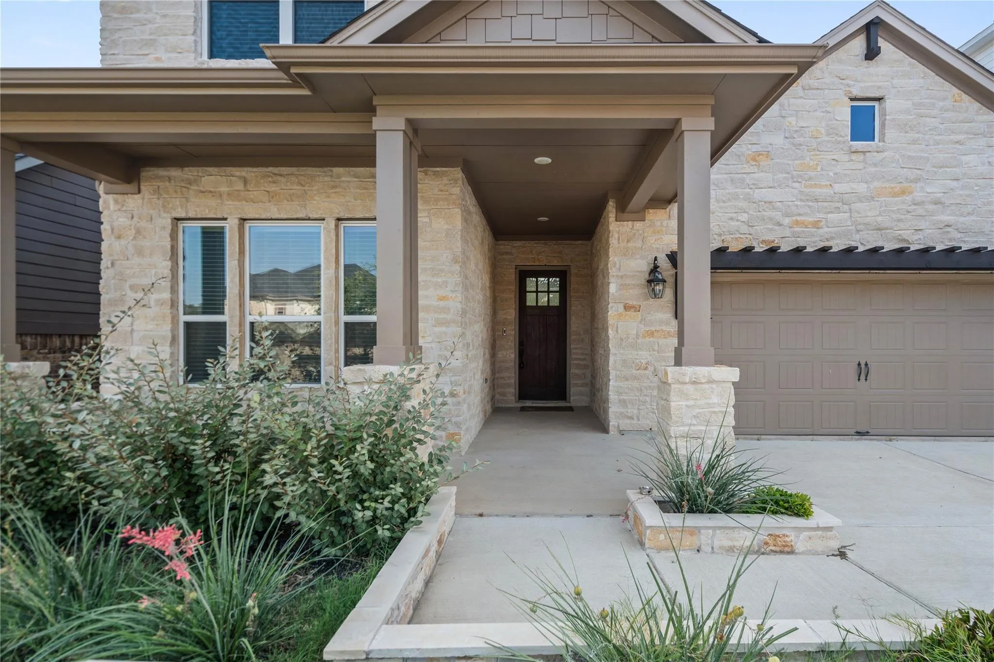 Photo 2 of 713 COPPELL CT