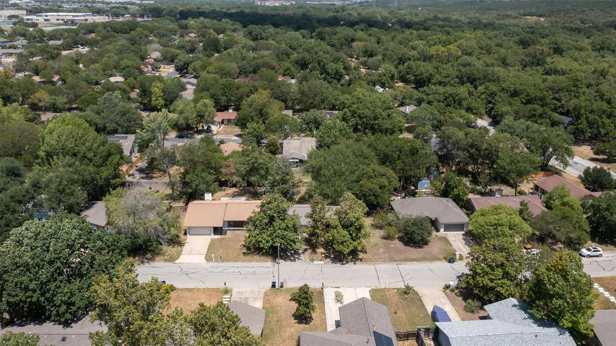 Photo 2 of 5806 WHITEBROOK DR