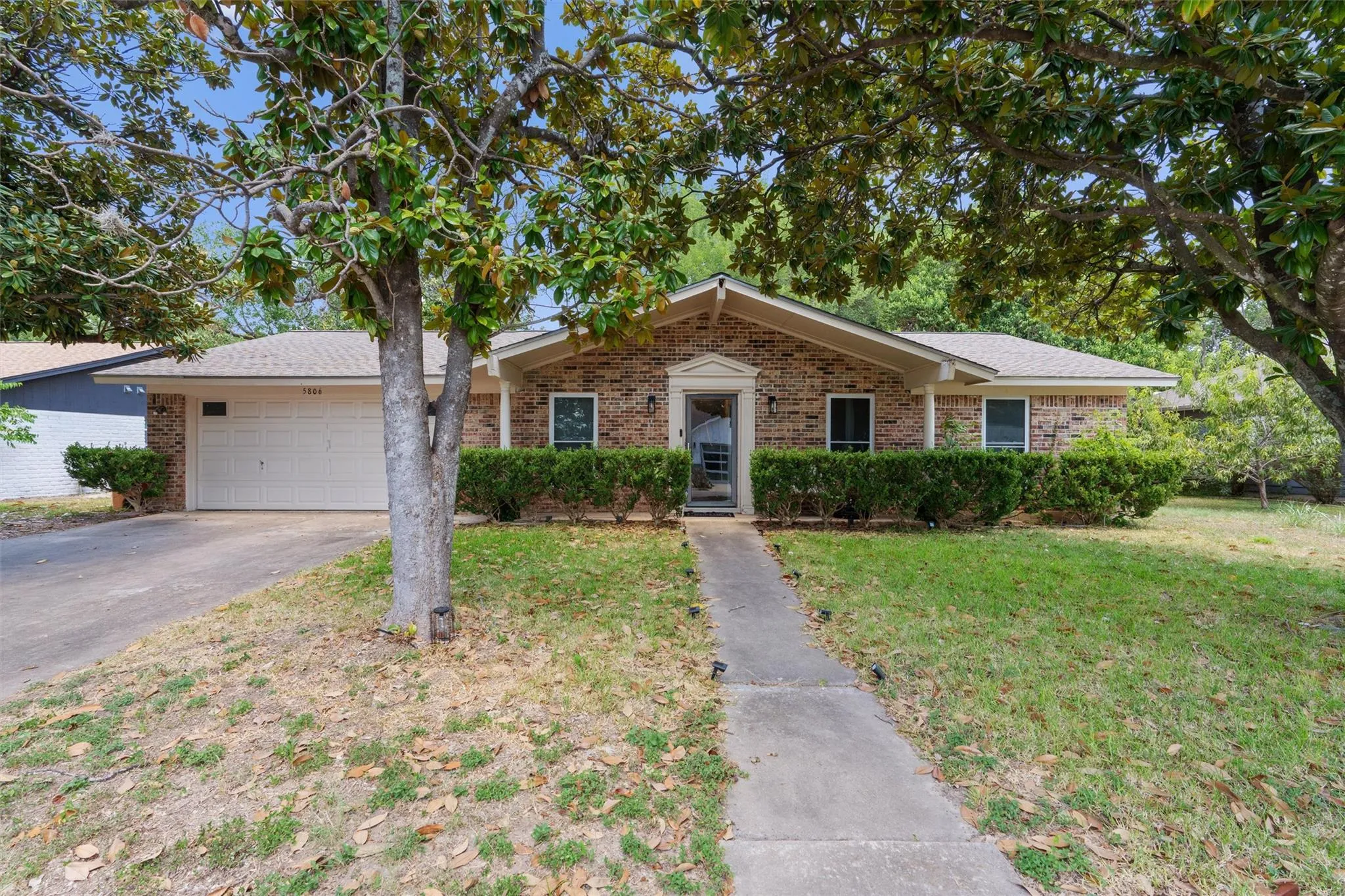 Photo of 5806 WHITEBROOK DR, Austin, TX, 78724