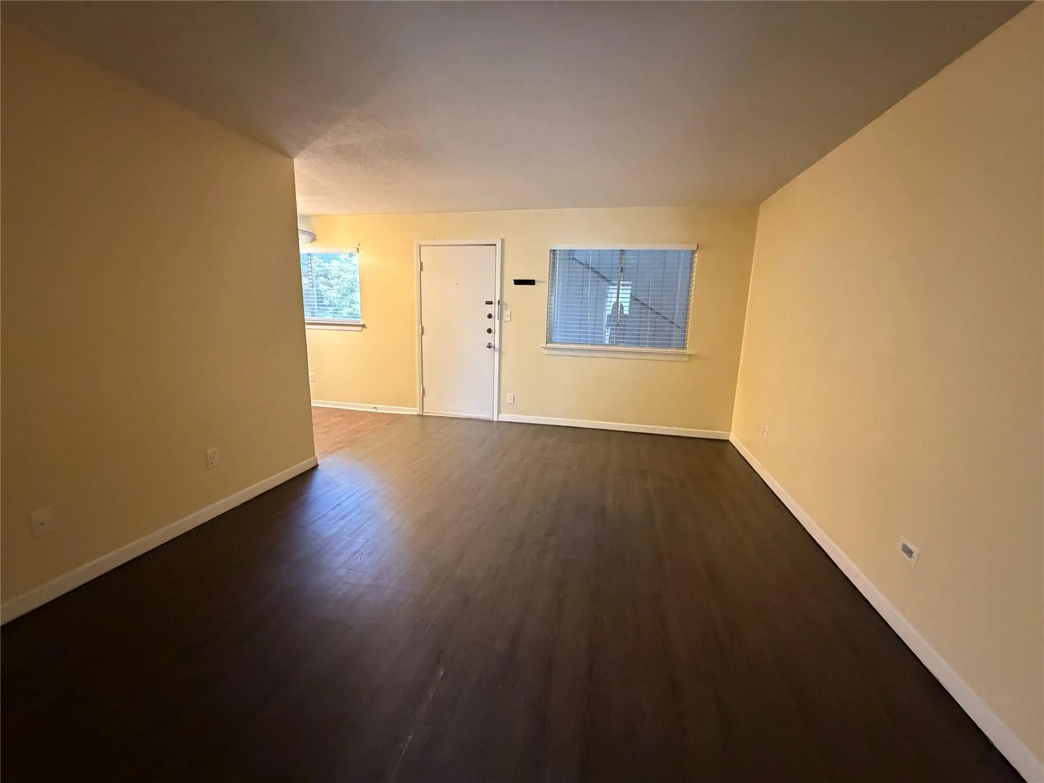 Photo 3 of 3106 DUVAL ST #205