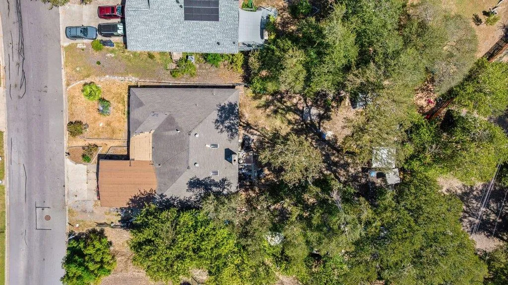 Photo 5 of 5111 WOODMOOR DR