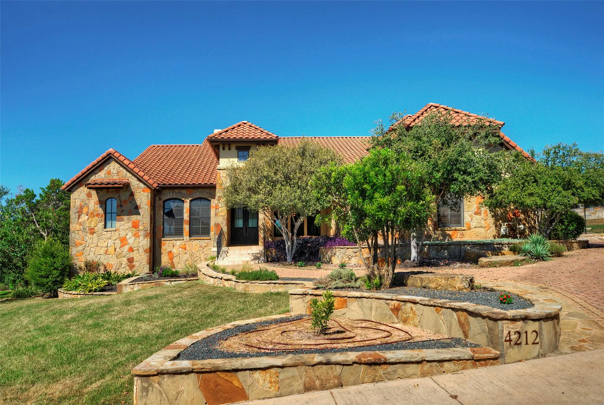 Photo of 4212 MYRTLE BEACH DR, Austin, TX, 78738
