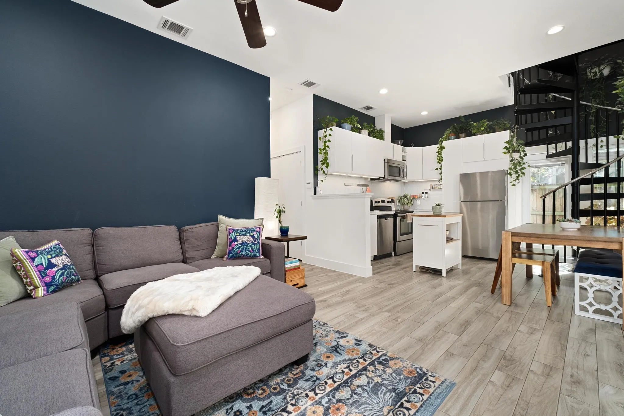 Photo 2 of 5502 AVENUE F NONE #B