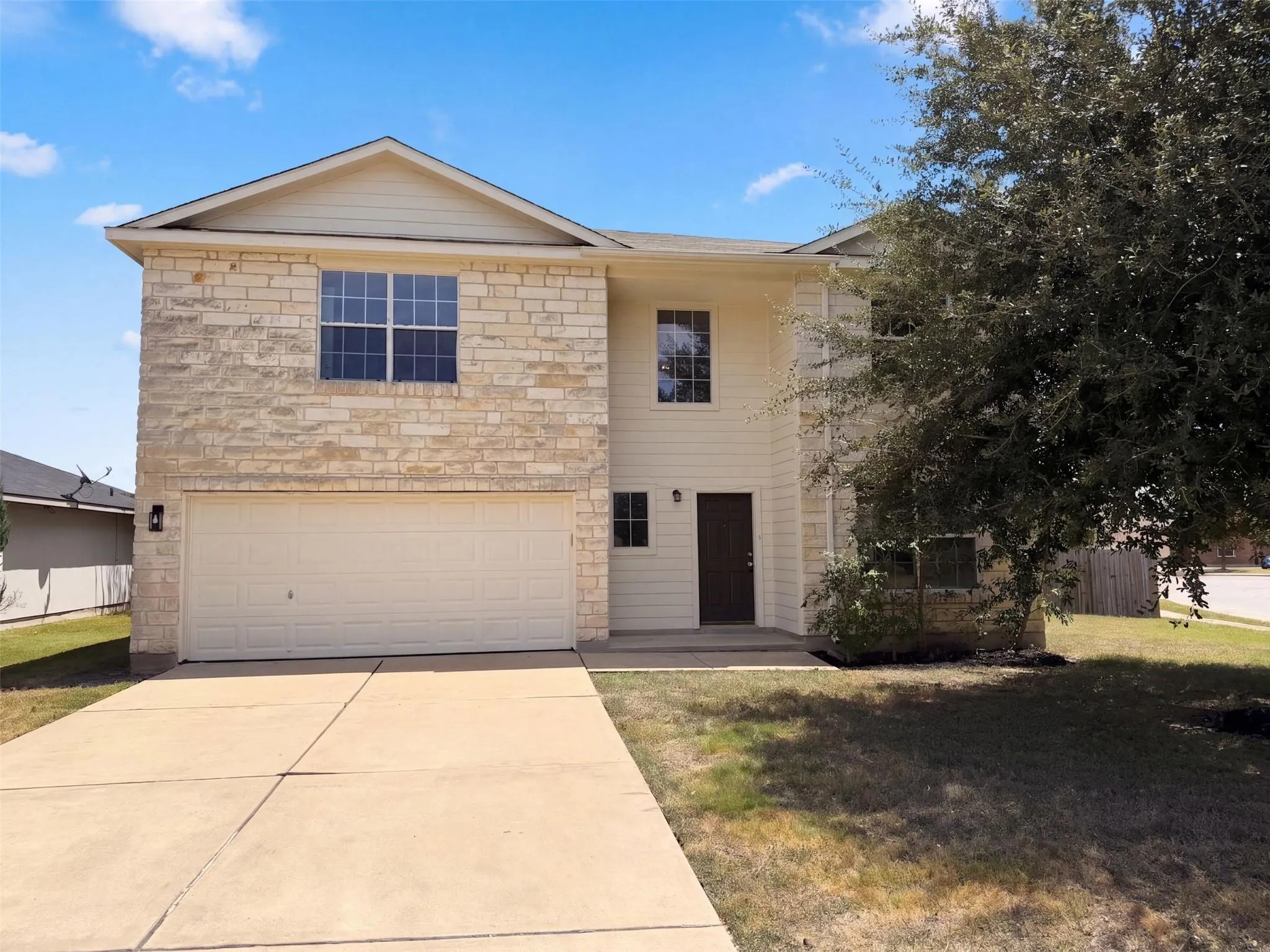 Photo of 101 GILLESPIE LN, Elgin, TX, 78621