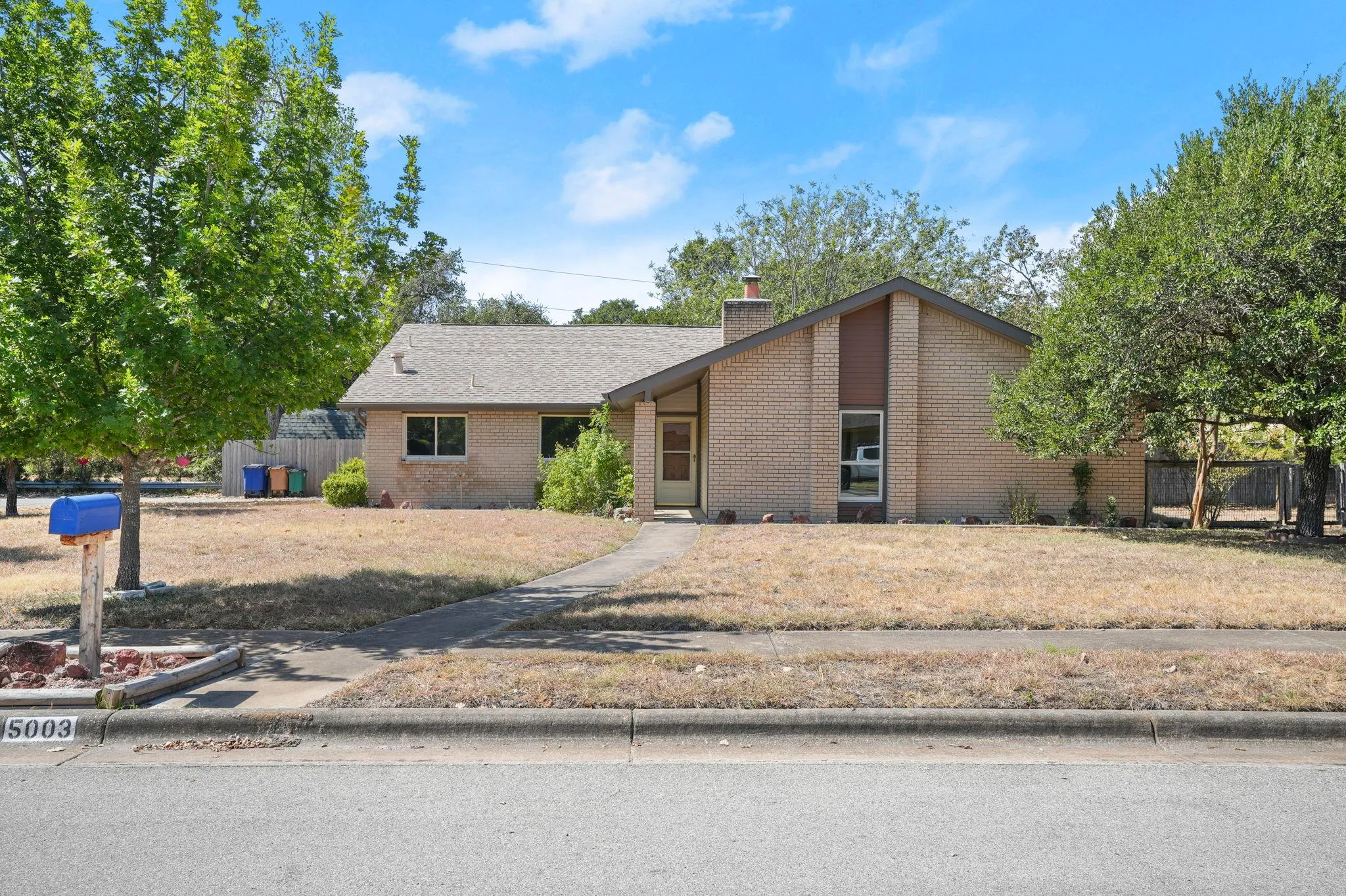 Photo of 5003 TIMBER WOLF CIR, Austin, TX, 78727