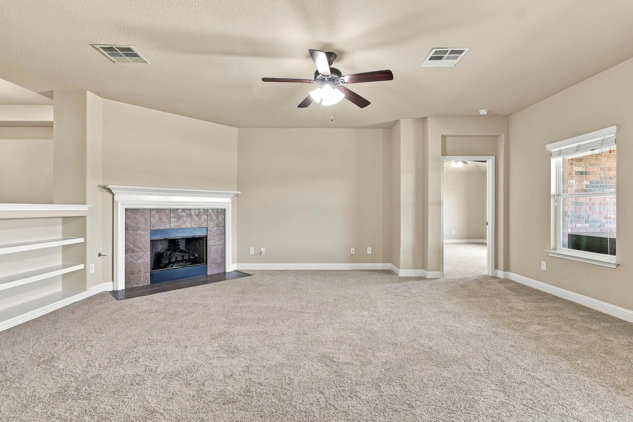 Photo 4 of 4507 CERVINIA DR