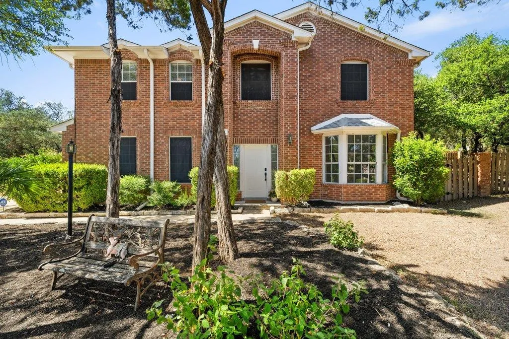 Photo of 217 SAILORS RUN, Lakeway, TX, 78734