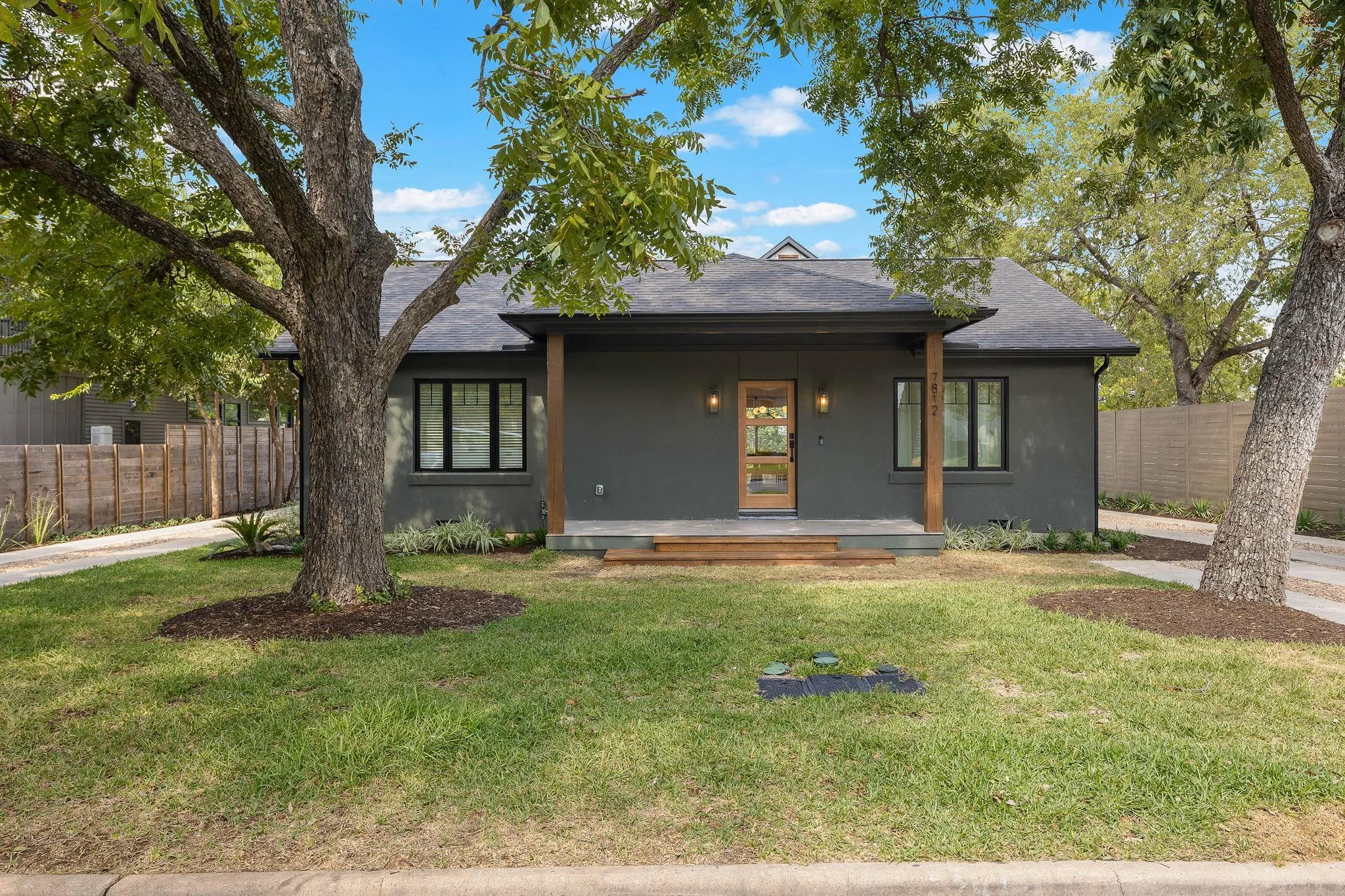 Photo 3 of 7812 HARDY DR #1