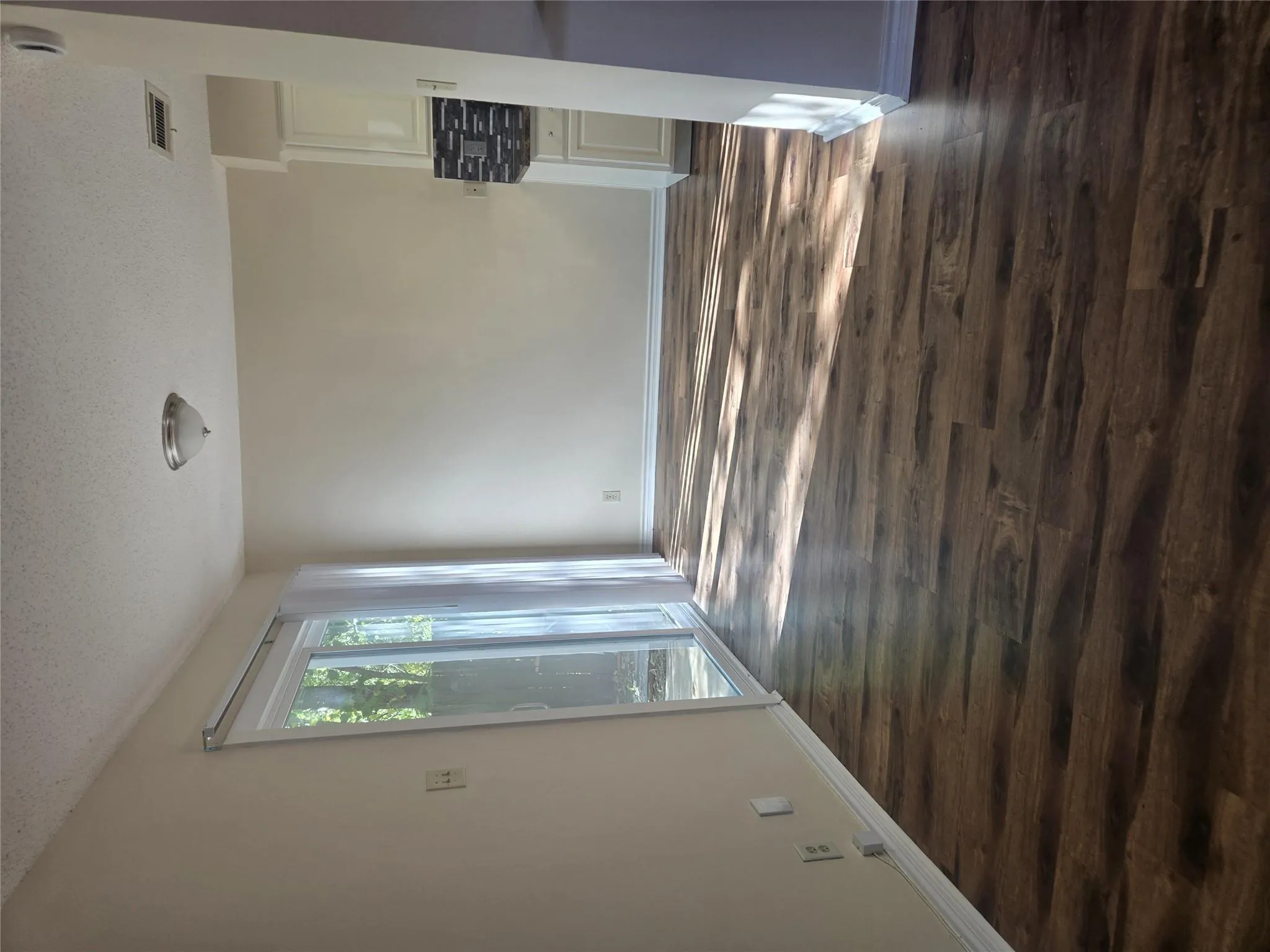 Photo 3 of 1207 SOUTHPORT DR #108