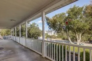 Photo 3 of 403 SINCLAIR DR