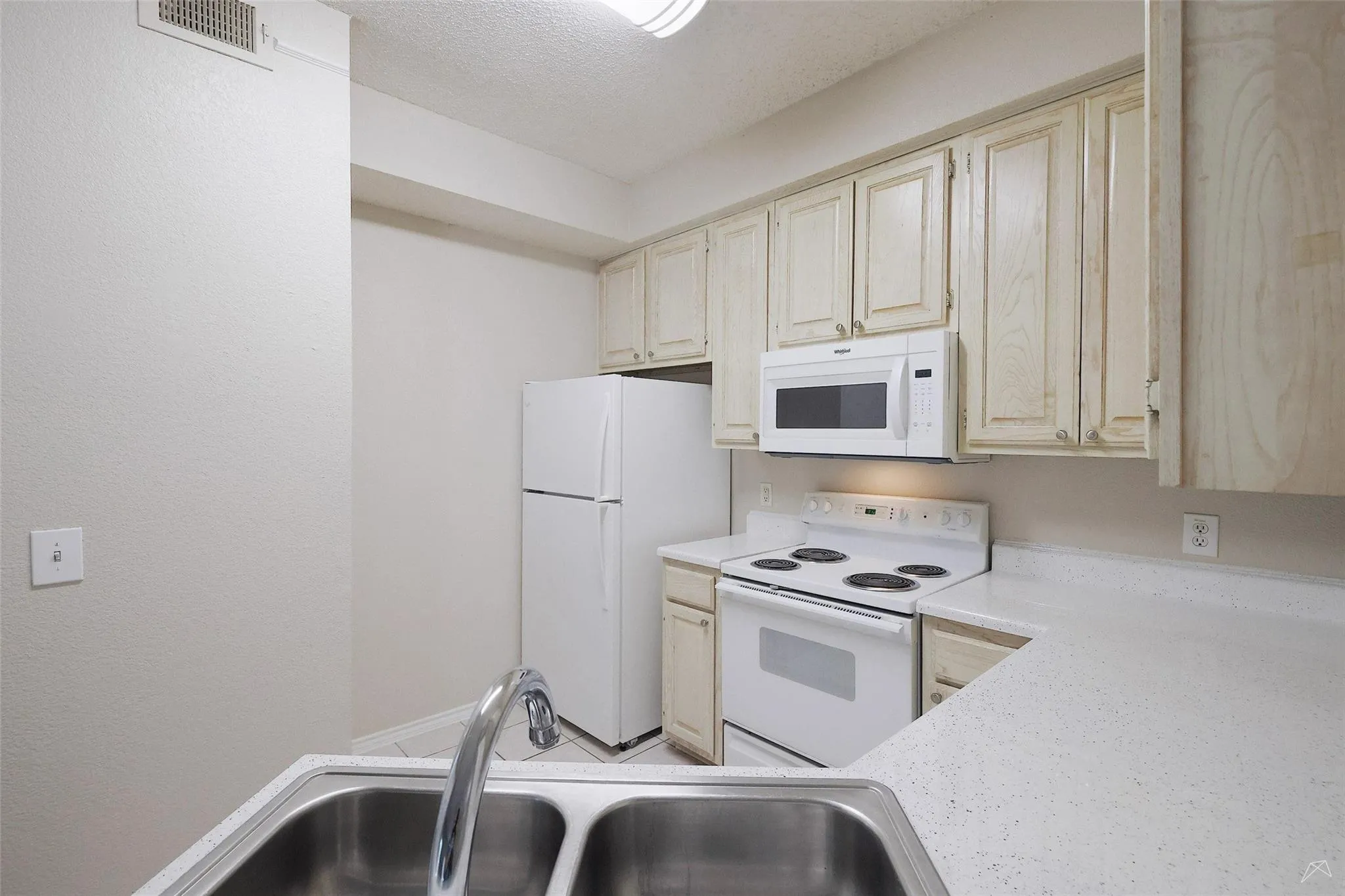 Photo 4 of 11908 ANDERSON MILL RD #0734
